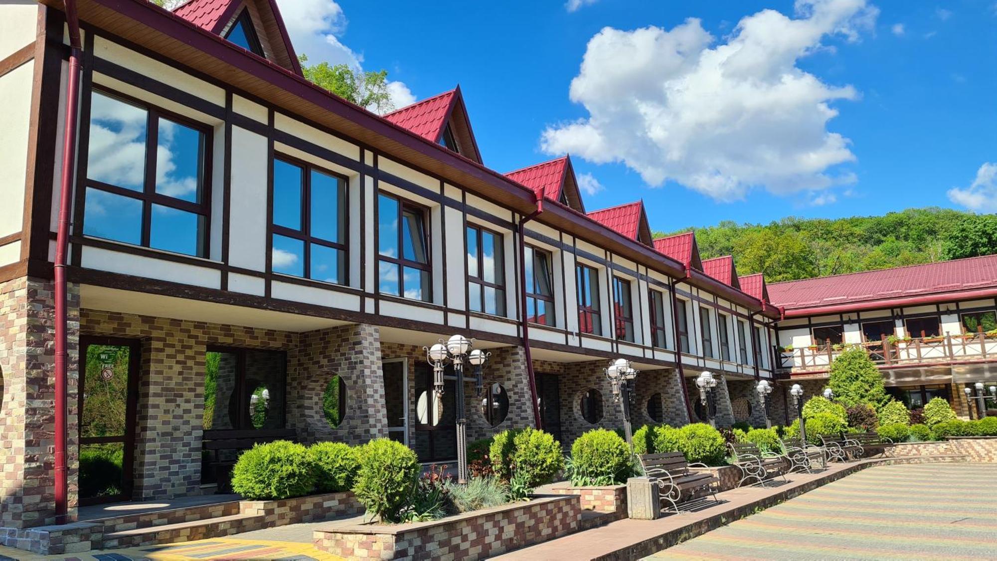 Mishyn-City Hotel Dobrovlyany المظهر الخارجي الصورة