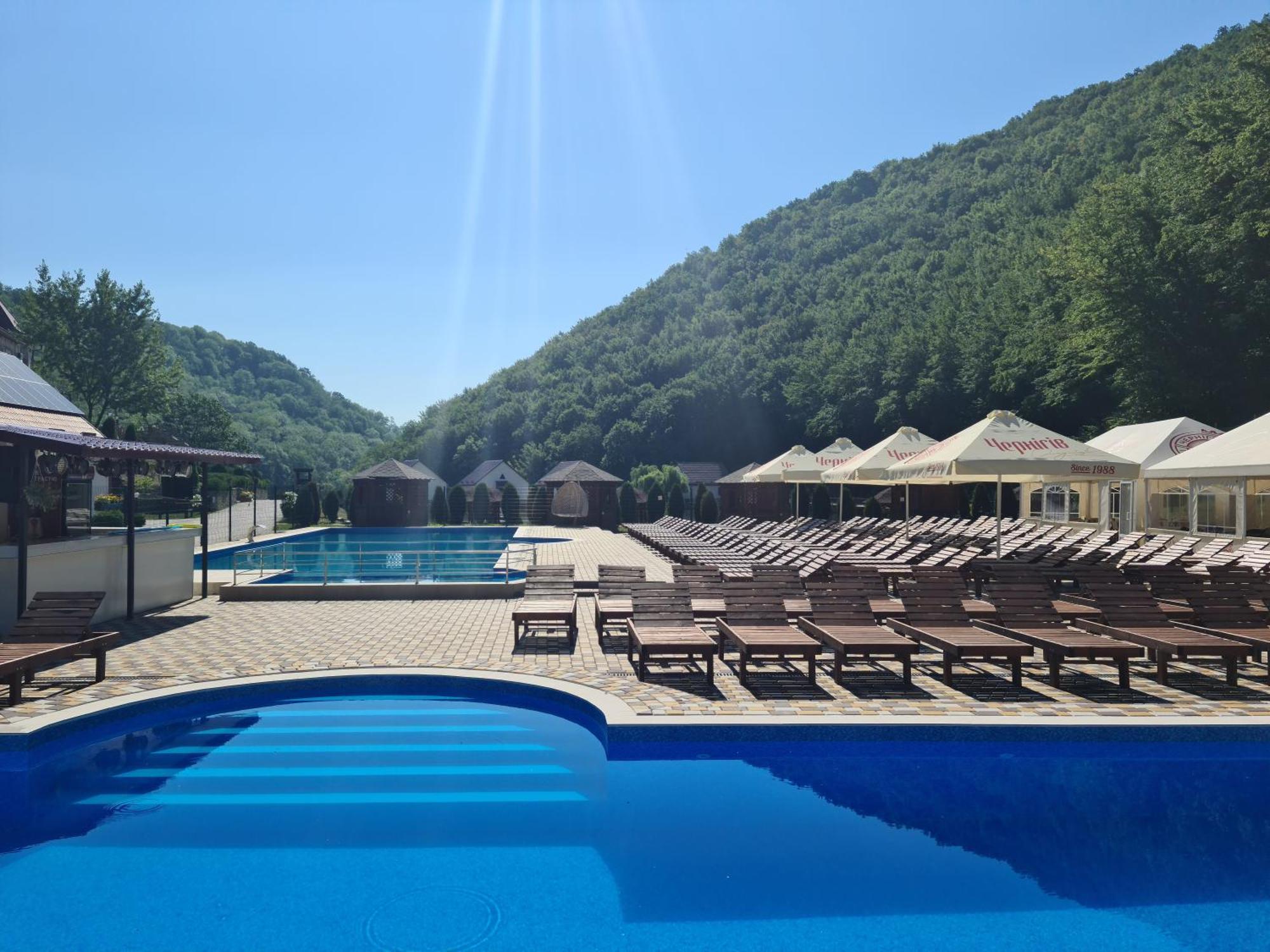 Mishyn-City Hotel Dobrovlyany المظهر الخارجي الصورة