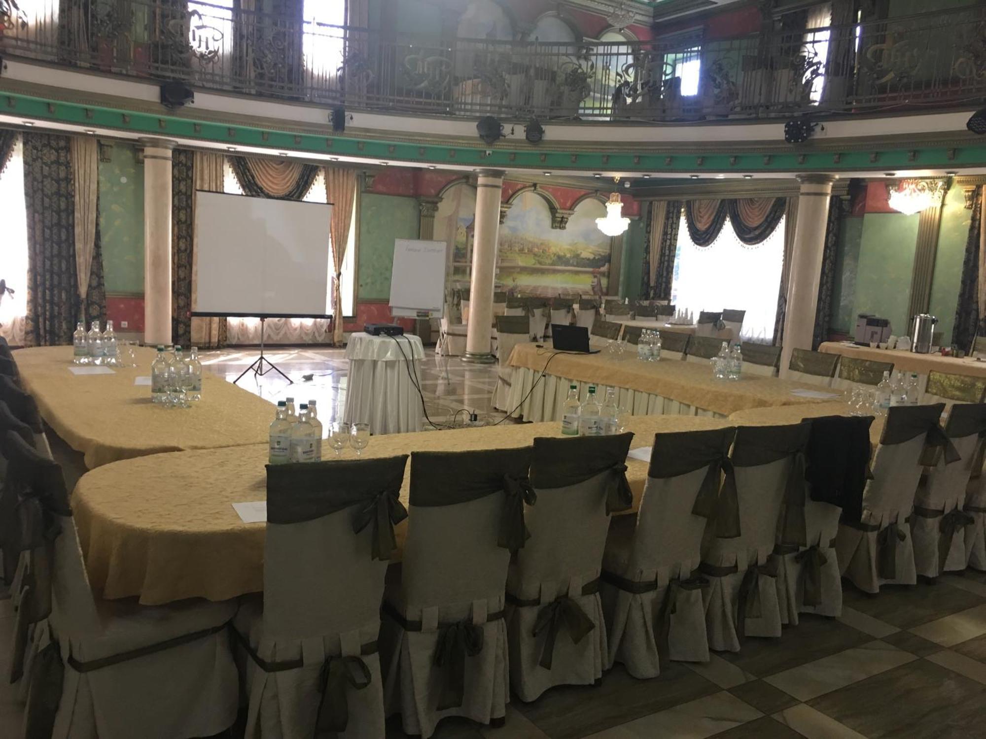 Mishyn-City Hotel Dobrovlyany المظهر الخارجي الصورة